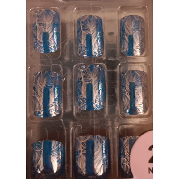 Nail Set 24 Piece New Pretty Secrets Artificial Professional textured art - Picture 1 of 3